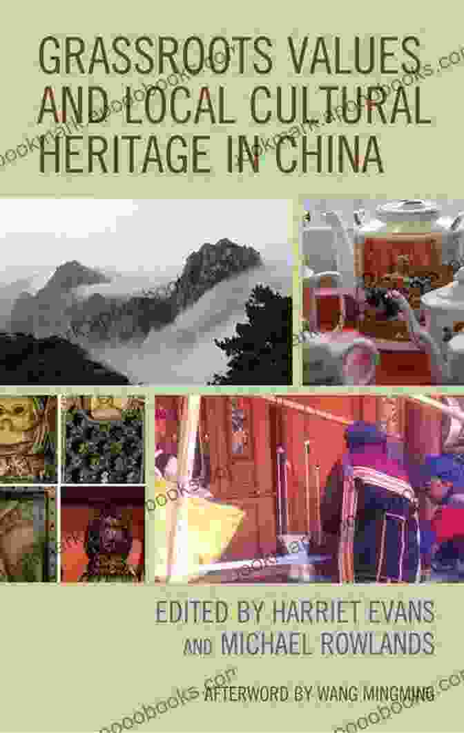 村民们在田间劳作 Grassroots Values And Local Cultural Heritage In China